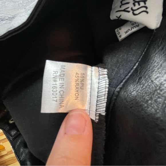 Princess Polly Black Vegan Leather Macey Straight Leg Pants - Picture 5 of 6